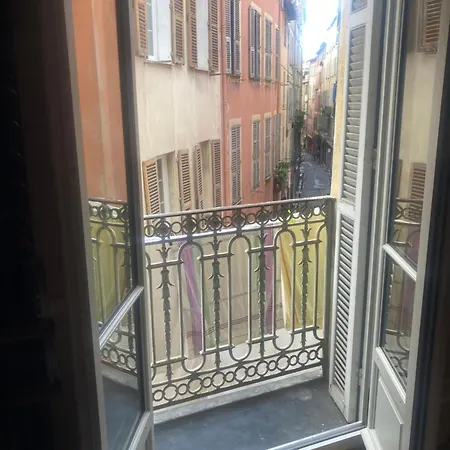 Daire Dans Le Vieux-nice *