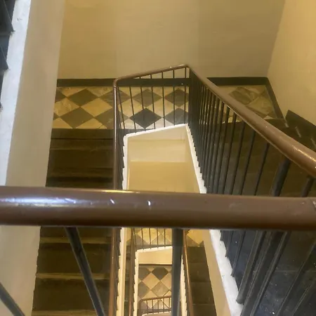 Appartement Dans Le Vieux-nice *